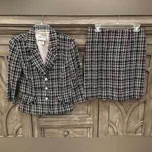 EUC Junior’s BREAKIN LOOSE Vintage Black/Pink Fringe Suit Jacket/Skirt (9/10)